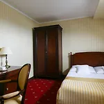 图洛卡酒店和spa 4*